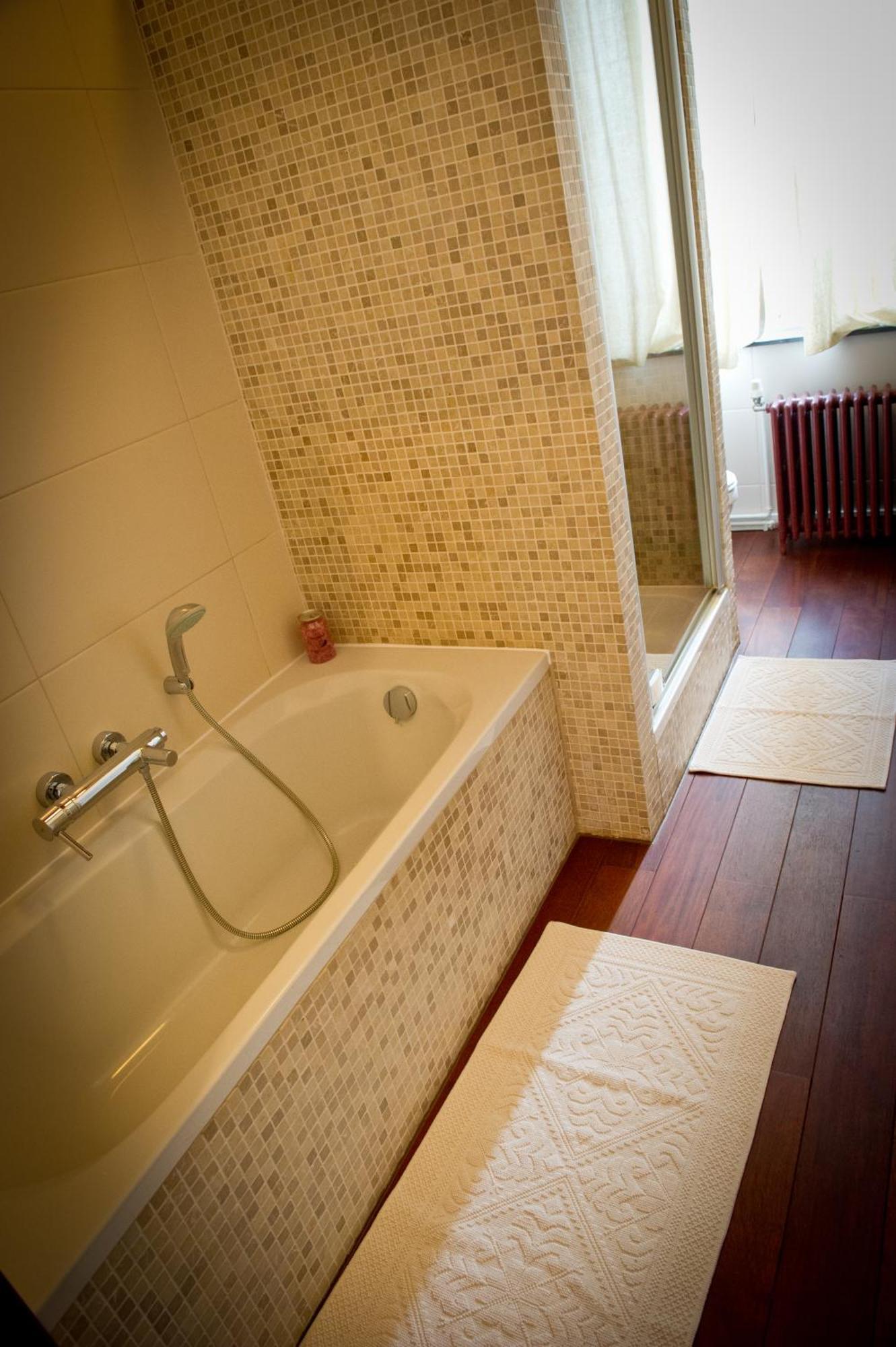 בריסל B&B Le Seize מראה חיצוני תמונה